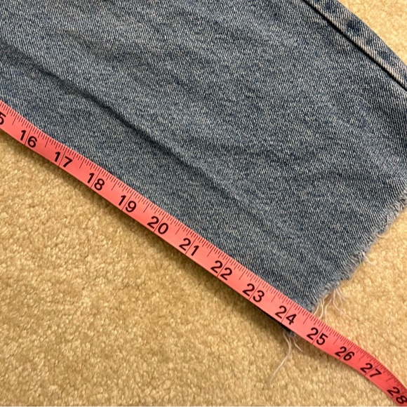 VINTAGE Calvin Klein Jeans Womens 12 Blue High Waisted Mom Jean Raw Hem Cut Off - Picture 8 of 10